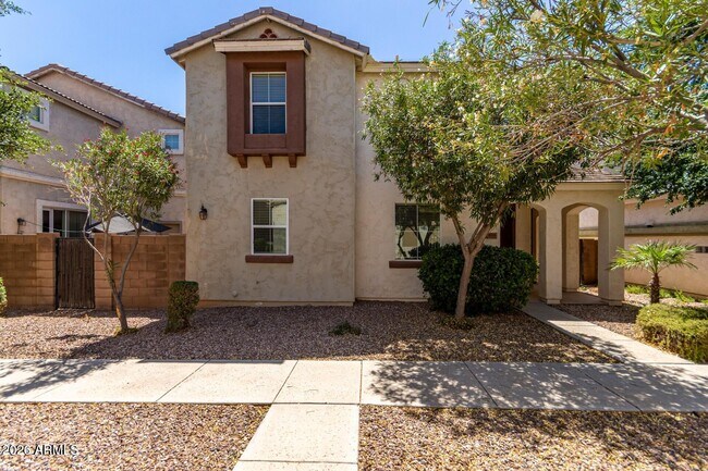 Building Photo - 4334 E Carla Vista Dr