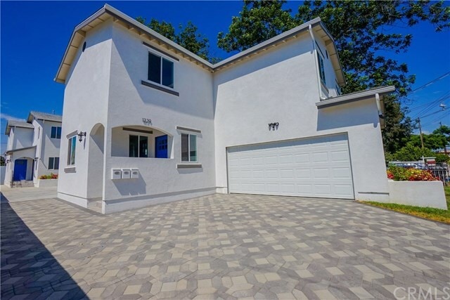 Building Photo - 1229 E 45th St