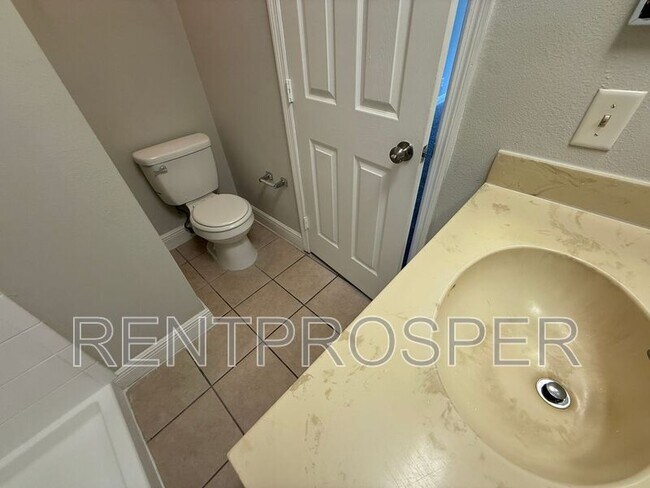Building Photo - 4089 Dijon Dr