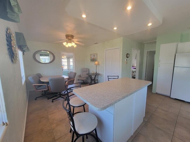 Building Photo - 8385 Aero Ave