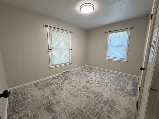 Building Photo - 1125 Sheffield Dr