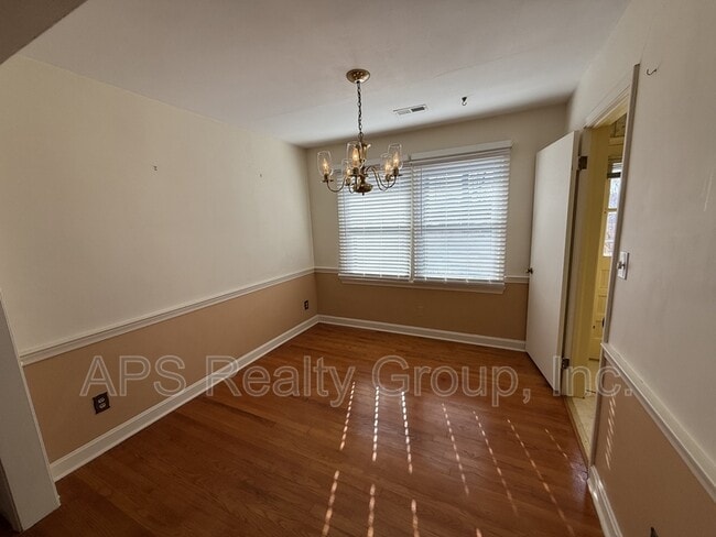 Building Photo - 4924 Stonington Rd SW