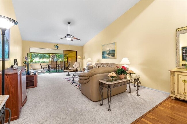 Building Photo - 4660 La Jolla Dr