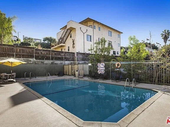 Building Photo - 6140 Monterey Rd