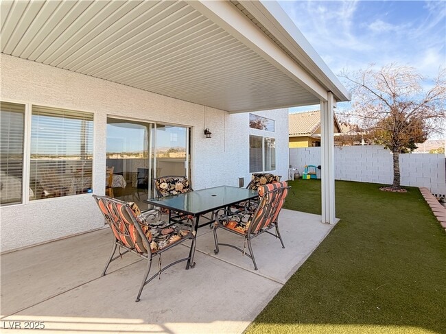 Building Photo - 7956 Tradition Springs Ct