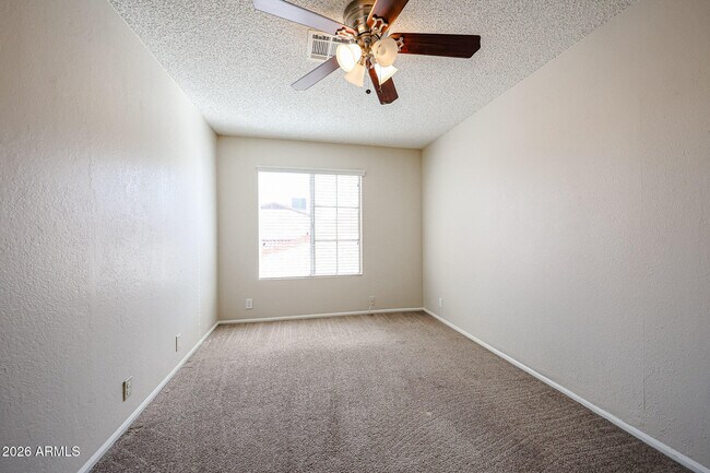 Building Photo - 5013 W Evans Dr