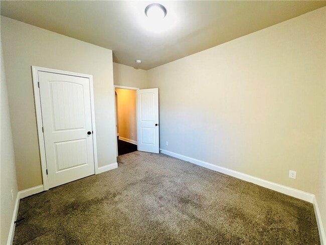 Building Photo - 3728 Southfield Ct