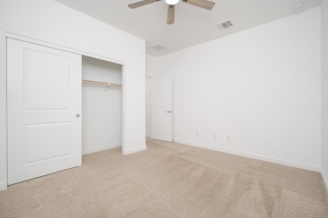 Building Photo - 14844 S 179th Ave