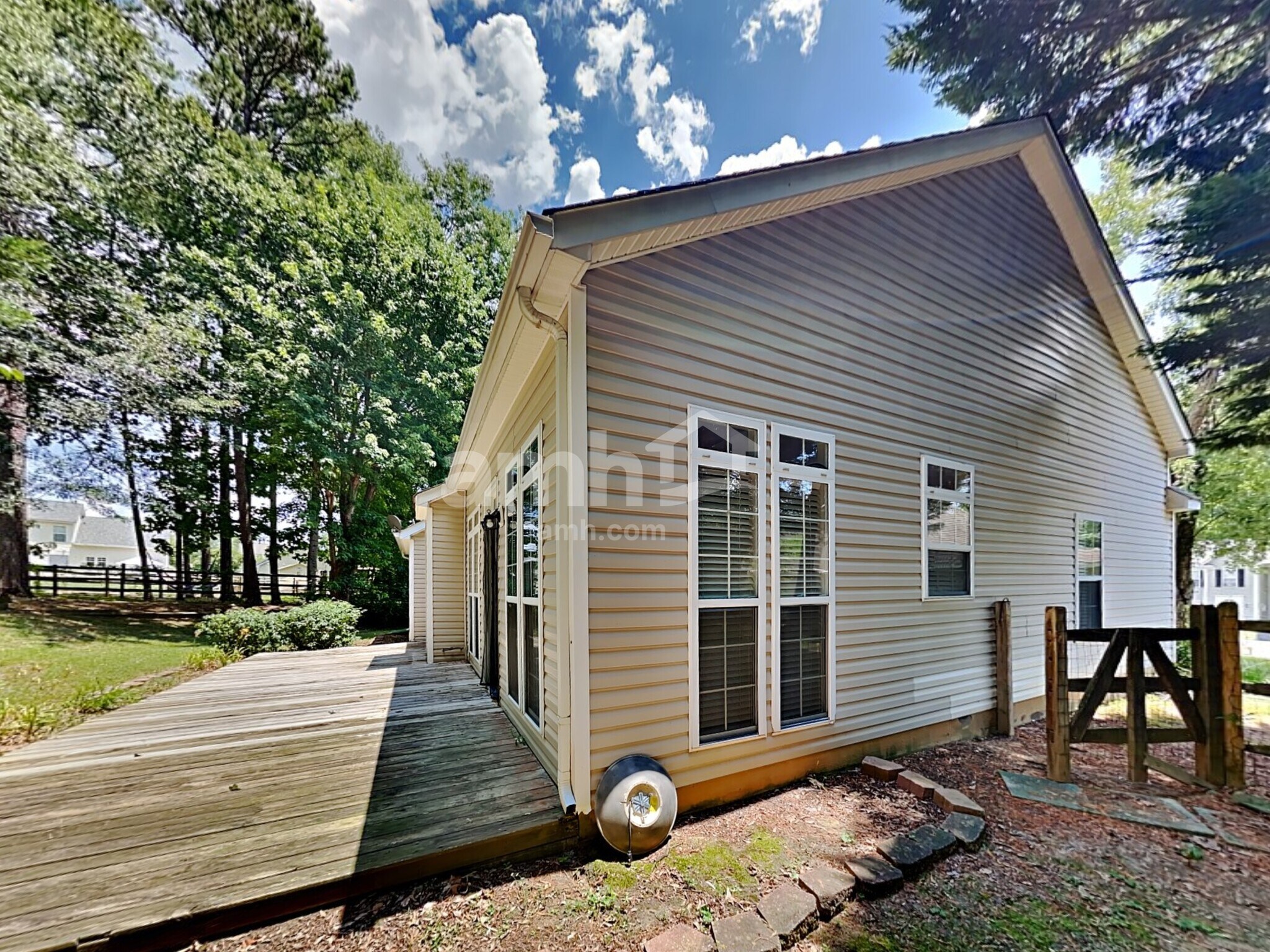 Building Photo - 1720 Silverberry Ct