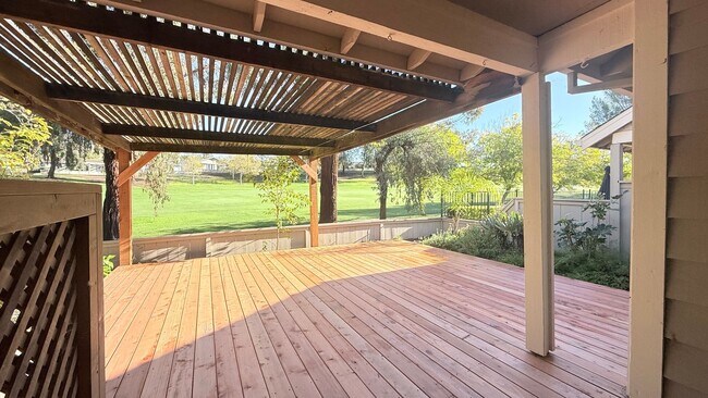 Building Photo - Charming, 2BD/2BA, Single-Story TH in Crow Canyon Country Club in Danville- Available NOW!
