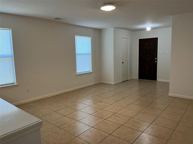 Building Photo - 6542 Hawthorne Falls Ln
