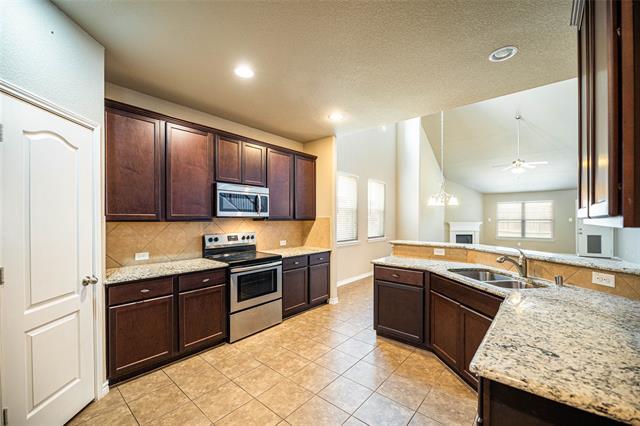 Building Photo - 1913 Christopher Creek Dr