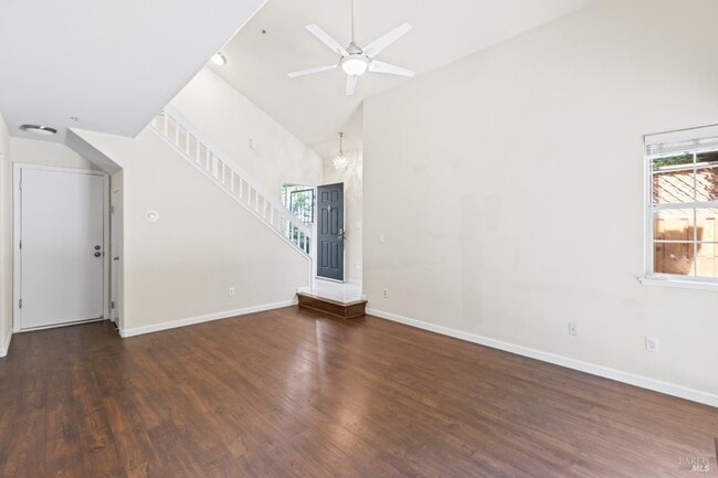 Building Photo - 1734 Zinfandel Dr