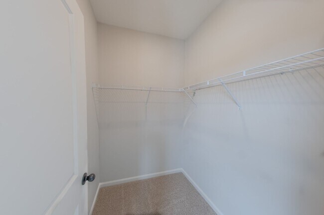 Building Photo - Never-Lived-In 3BR/3BA Home Featuring Modern Design & Premium Finishes