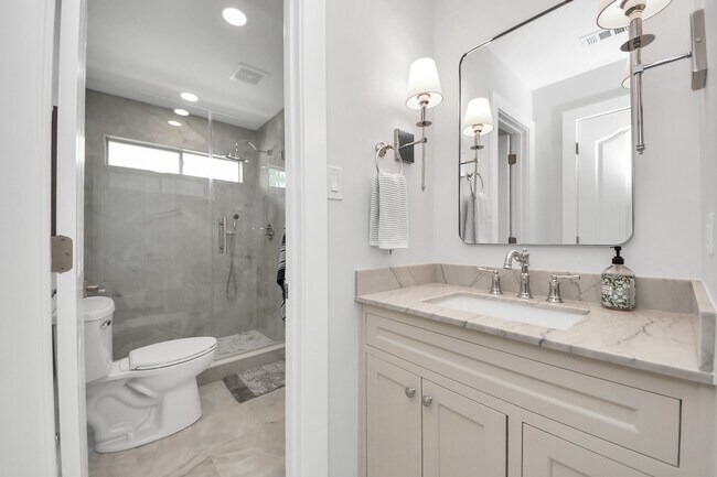 Building Photo - 9214 Meadow Branch Ct