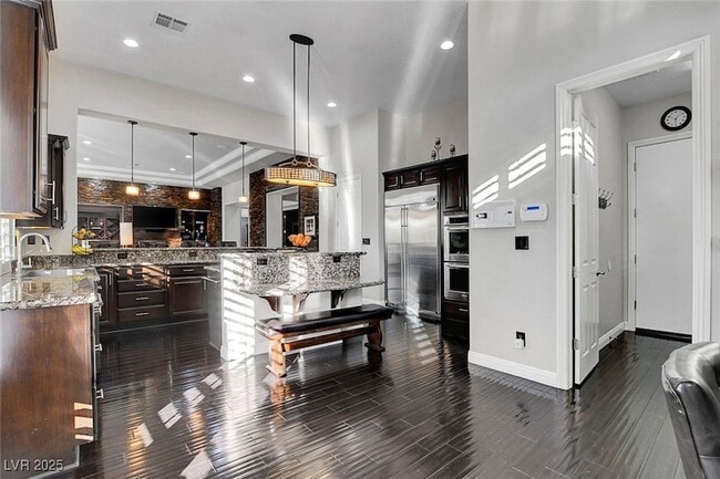 Building Photo - 1704 Choice Hills Dr