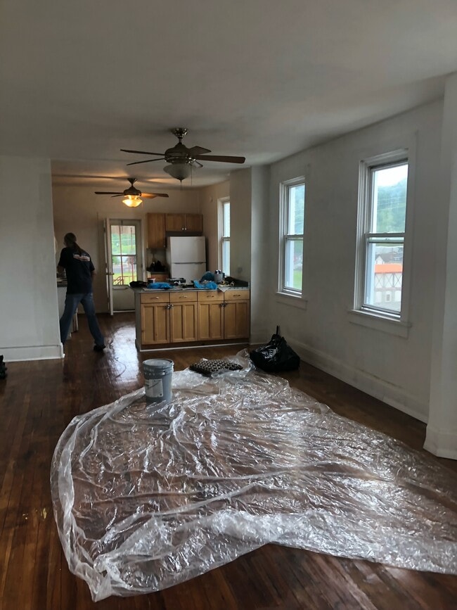 Building Photo - 902 Pittsburgh St