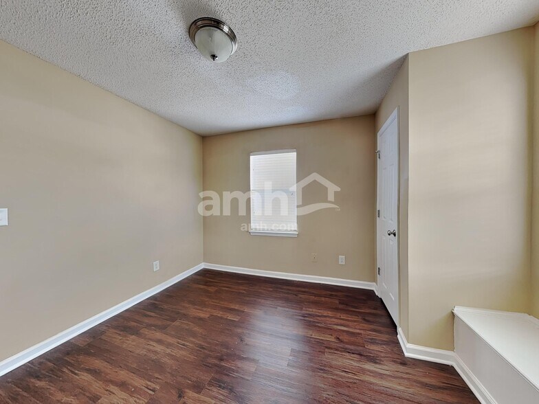 Building Photo - 3607 Sunset Hollow Dr