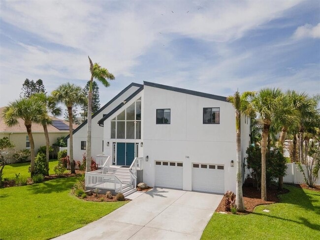 Building Photo - 748 Nina Dr