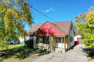 Building Photo - 1801 3rd St SW