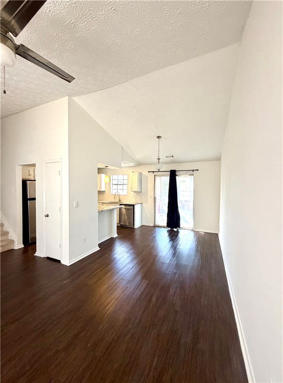 Building Photo - 170 Arborfield Way