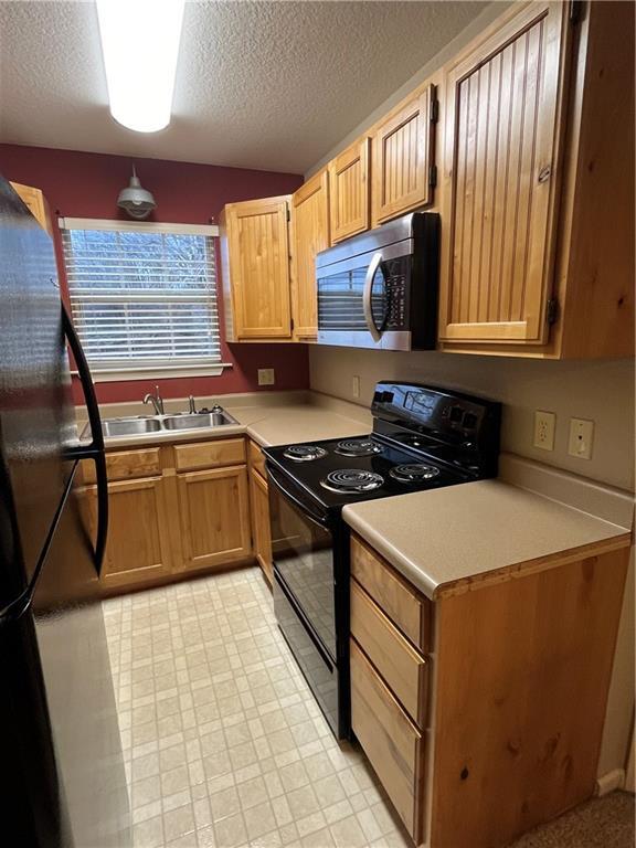 Building Photo - 806 W Tahlequah St