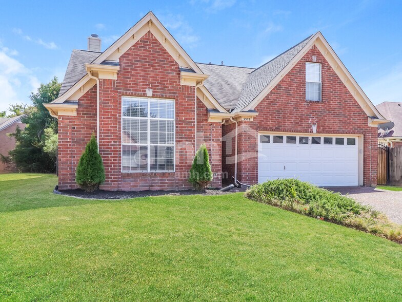 Building Photo - 9997 Woodland Grove Dr