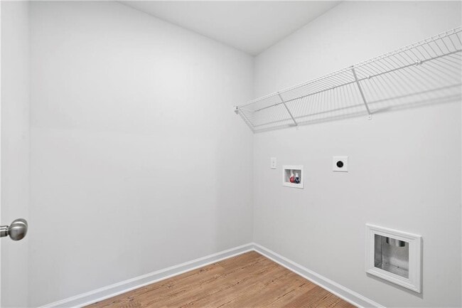 Building Photo - 785 Summerwood Ln