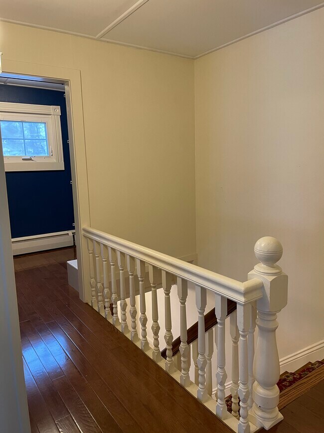 Building Photo - 14 Tyler St