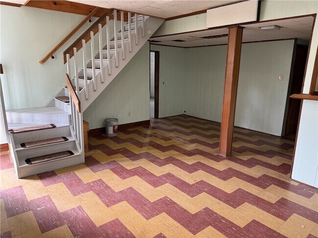 Building Photo - 300 Taylor St