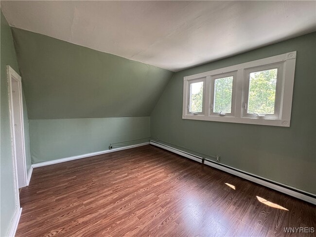 Building Photo - 548 Potomac Ave