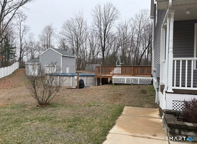 Building Photo - 939 N Main St