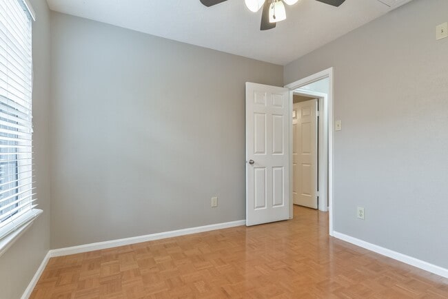 Building Photo - 1222 Mabry Mill Rd