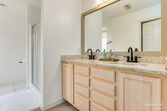 Building Photo - 5217 Choctaw Ave