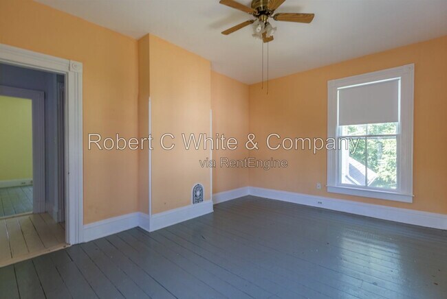 Building Photo - 23 Parsonage Rd