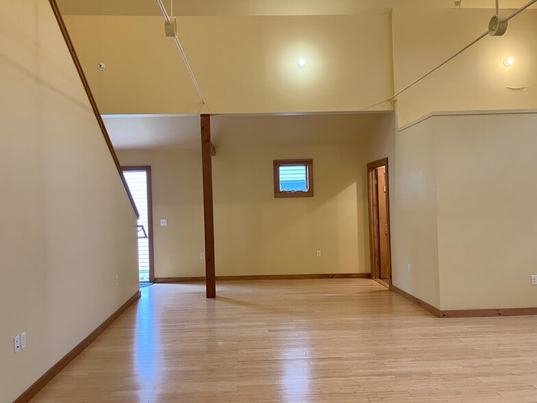 Living Room - 36 School St