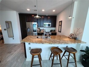 Building Photo - 923 Peachtree St NE