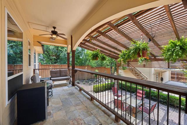 Building Photo - 8525 Briarwood Ln