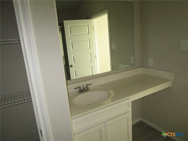 Building Photo - 233 Mossberg Wy