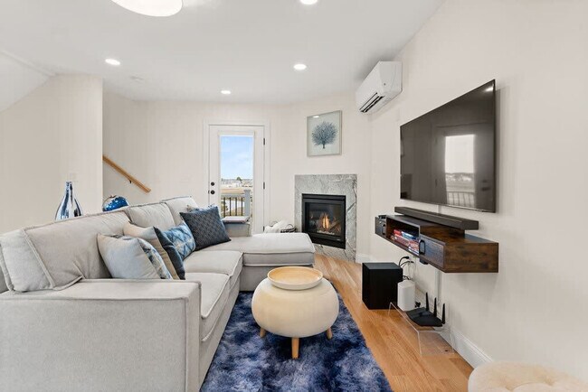 Building Photo - 74 Island Path