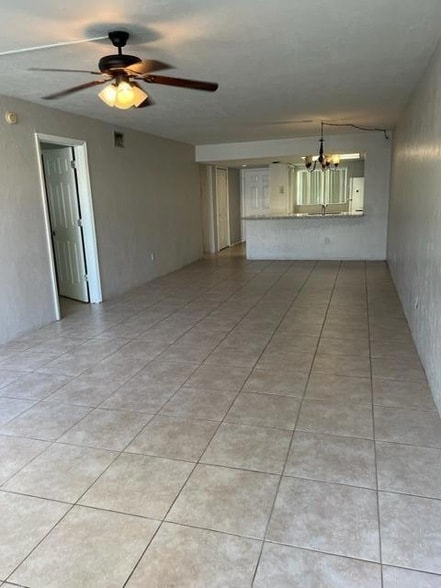 Building Photo - 104 Palm Beach Trace Dr