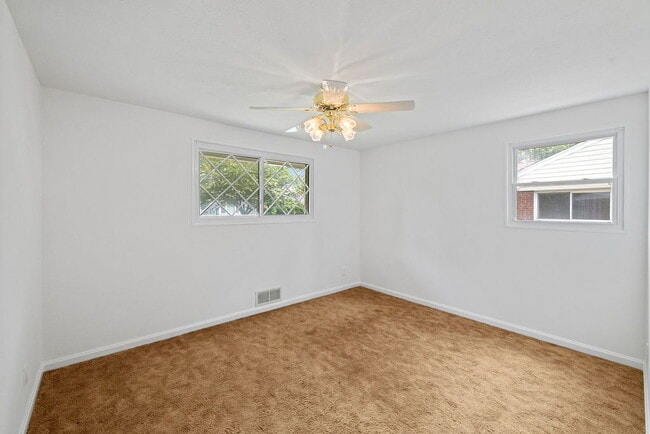 Building Photo - Rare Garage, Fully Fenced, and Steps to Me...