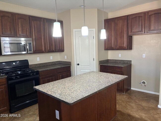 Building Photo - 11360 East Starkey Avenue