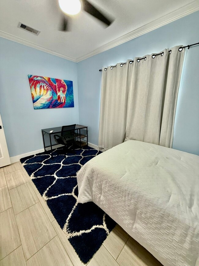 Building Photo - 2312 37th St