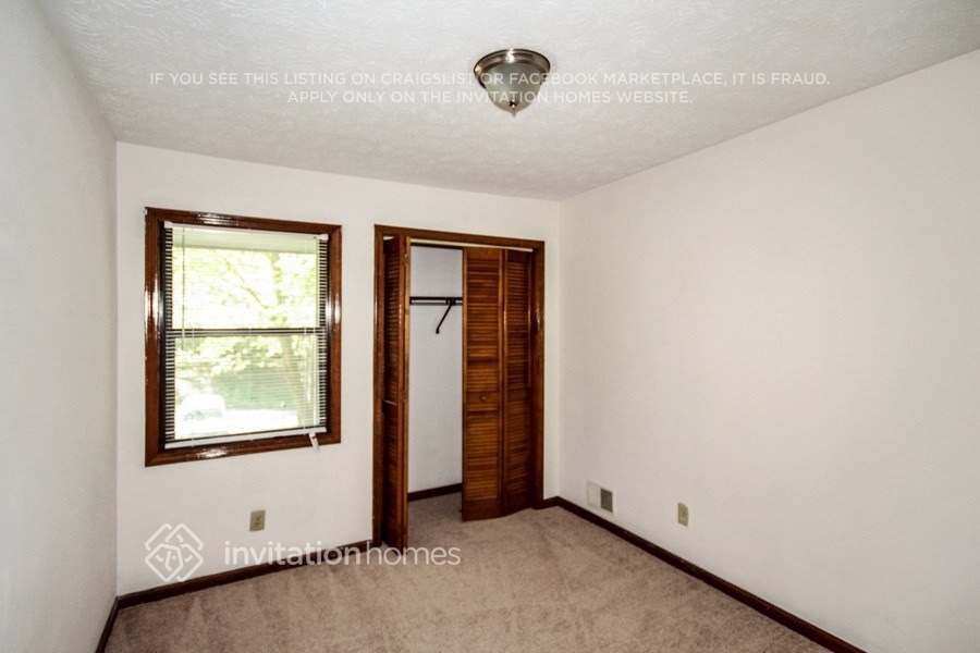 Building Photo - 376 Mill Ridge Way