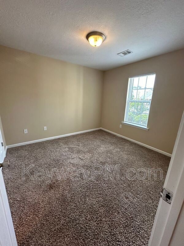 Building Photo - 2015 Kennesaw Way