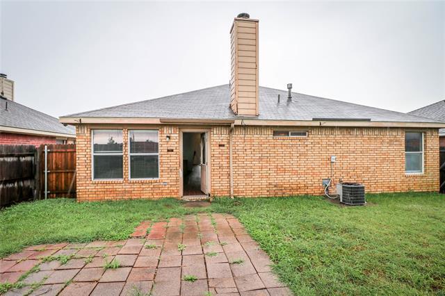 Building Photo - 900 Plumeria Dr