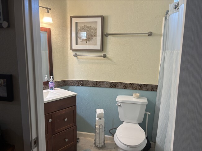 Building Photo - 252 Novina Pl