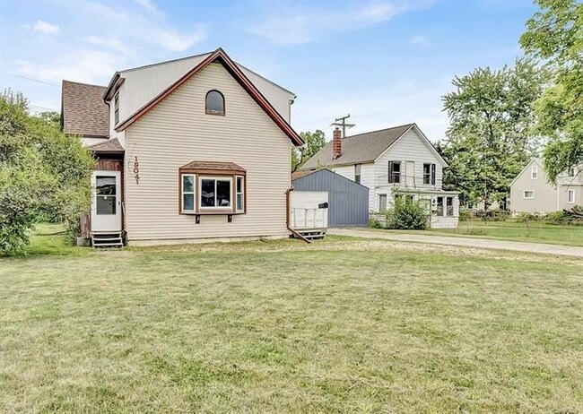 Primary Photo - ELEGANT MARTIN HOME