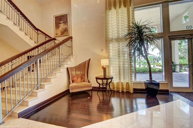 Building Photo - 350 N Federal Hwy